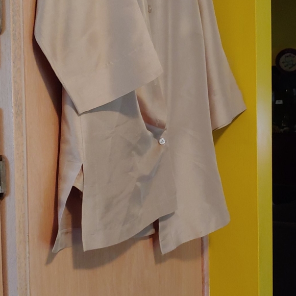 2-piece Karen Arnold blouse - Picture 7 of 7